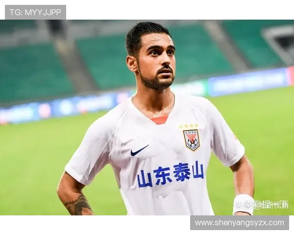 中超第27轮最佳球员出炉莱昂纳多状态火爆再显真大腿本色